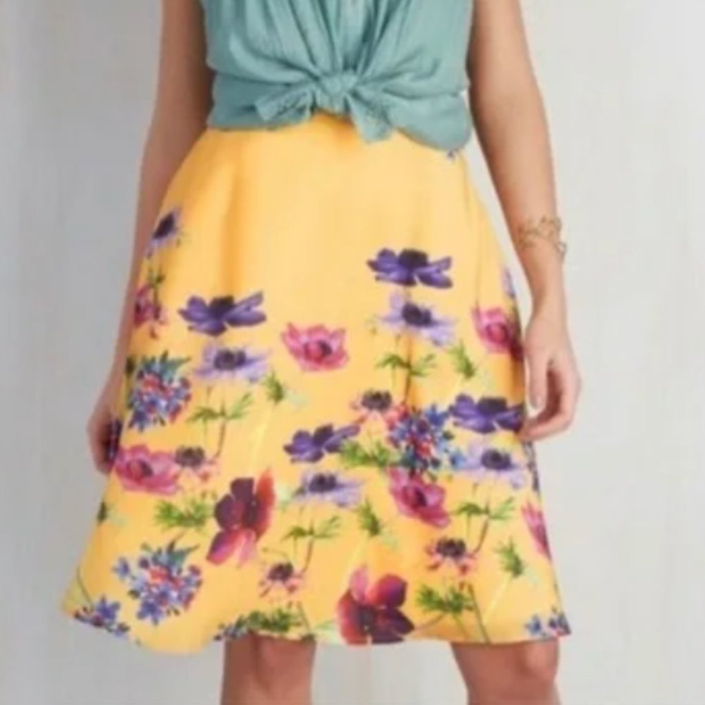 MODCLOTH Swing Skirt Golden Meadow Pizzazz Size XL Floral A Line with Pockets